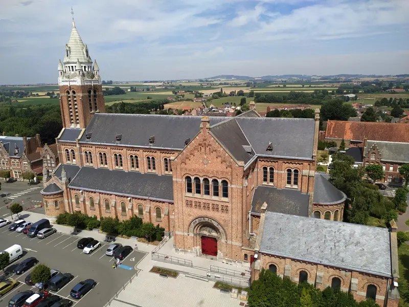 L'église Saint Vaast vue du beffroi de Bailleul