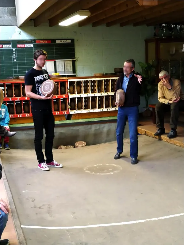 les explications des règles du jeu de bourle