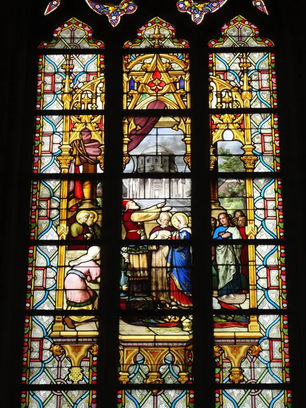 Détail d'un vitrail latéral de l'église Saint Christophe de Tourcoing