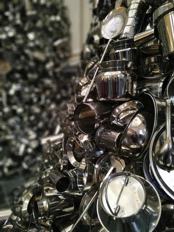 Détail de God Hungry à l'église Sainte Marie-Madeleine de Lille