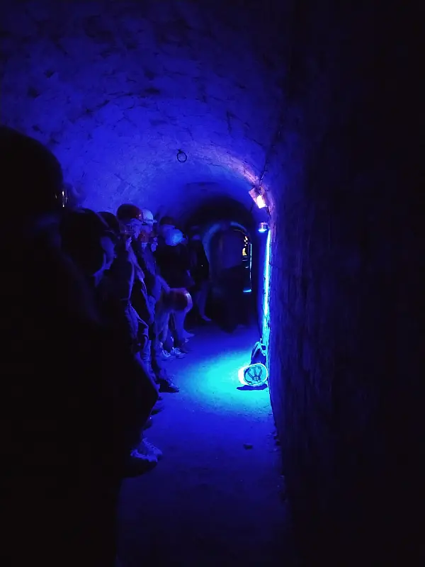 Explications historiques dans les souterrains de la citadelle de Cambrai