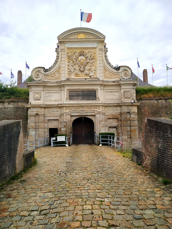 Détail de la porte royale de la citadelle de Lille, quartier Boufflers