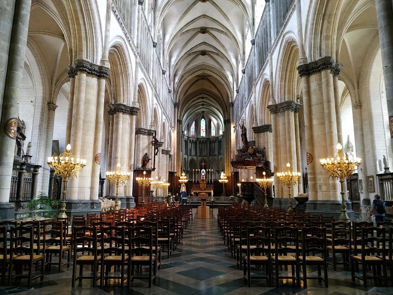 intérieur de la cathédrale Notre Dame de Saint-Omer