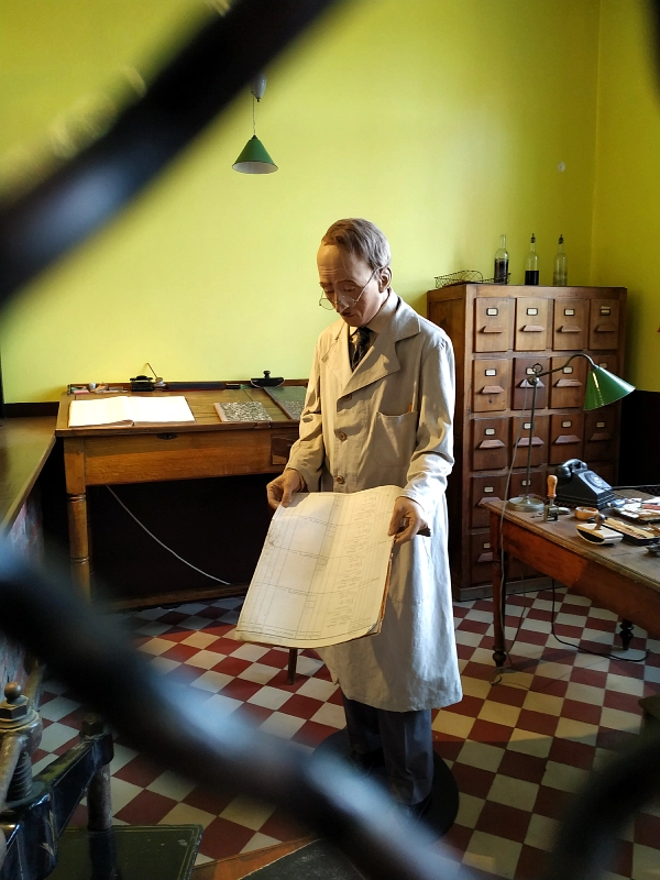 le comptable responsable de la paie des mineurs