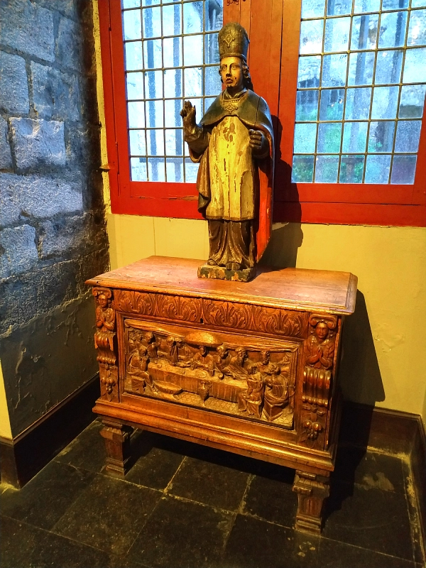 Un meuble représentant la Cène, dans le réfectoire des religieuses
