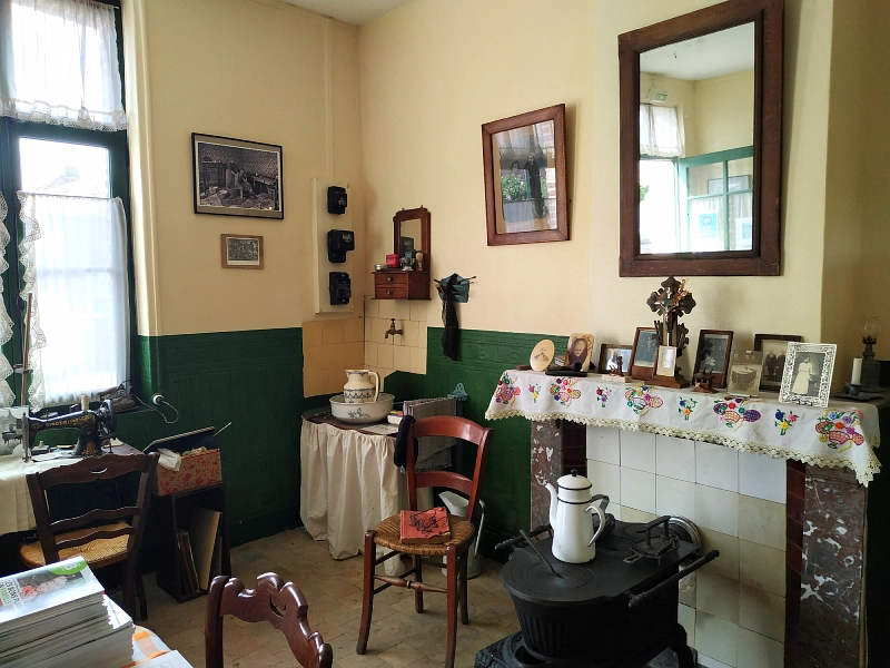 intérieur de la maison du mineur d'Annezin