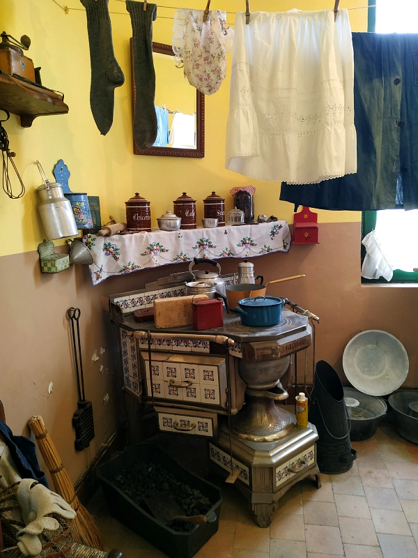 la cuisine de la maison du mineur d'Annezin