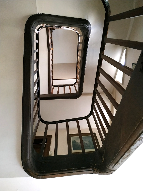 l'escalier privé du château de Trélon