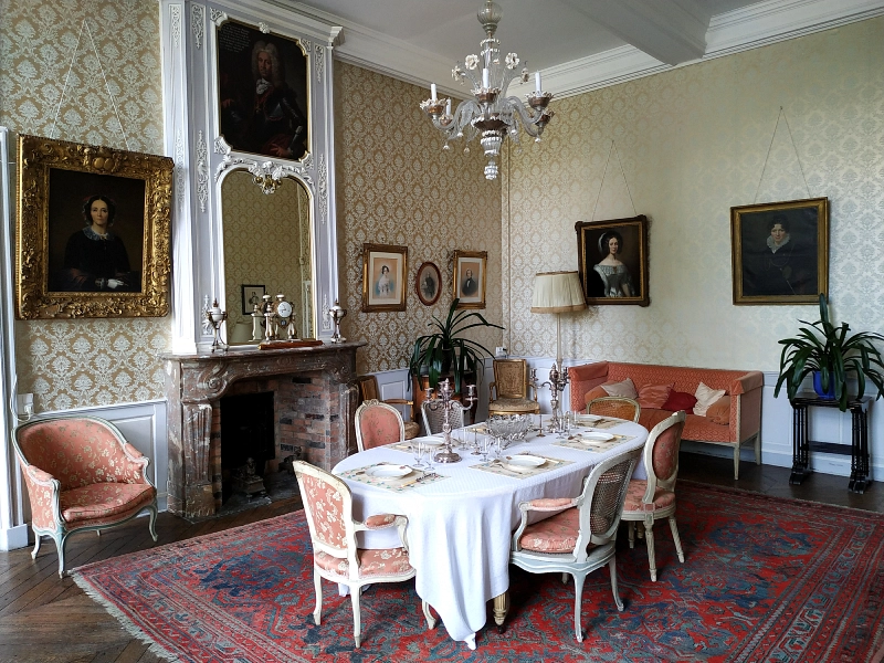 la petite salle à manger du château de Trélon