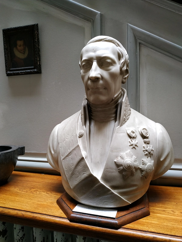 buste de Felix de Merode dans le château de Trélon