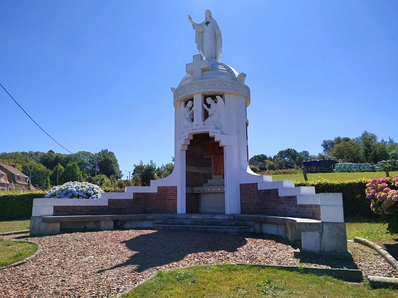 monument de la reconnaissance au Sacré Coeur à Boeschepe