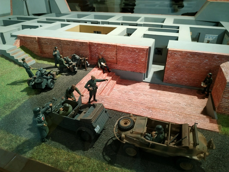 Maquette représentant ce qu'était le bunker avant de devenir le musée du 5 juin 1944 à Tourcoing