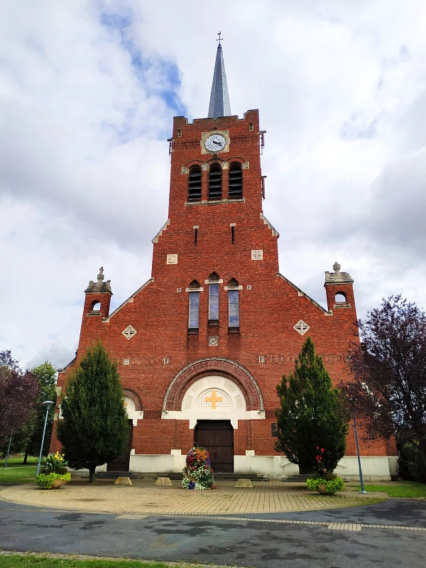 Échappé Art déco : église Notre Dame de Waziers