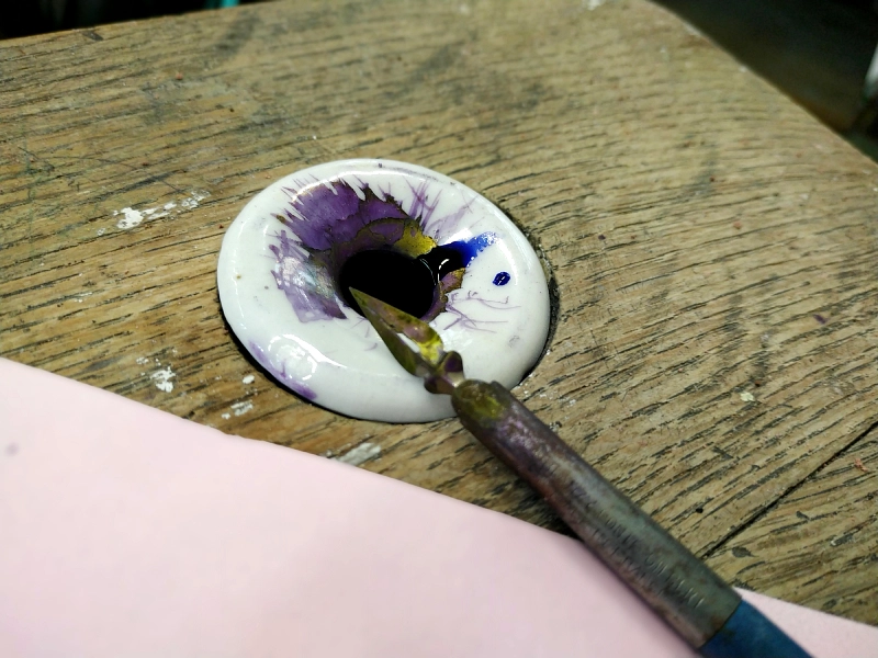 l'encre violette et la plume