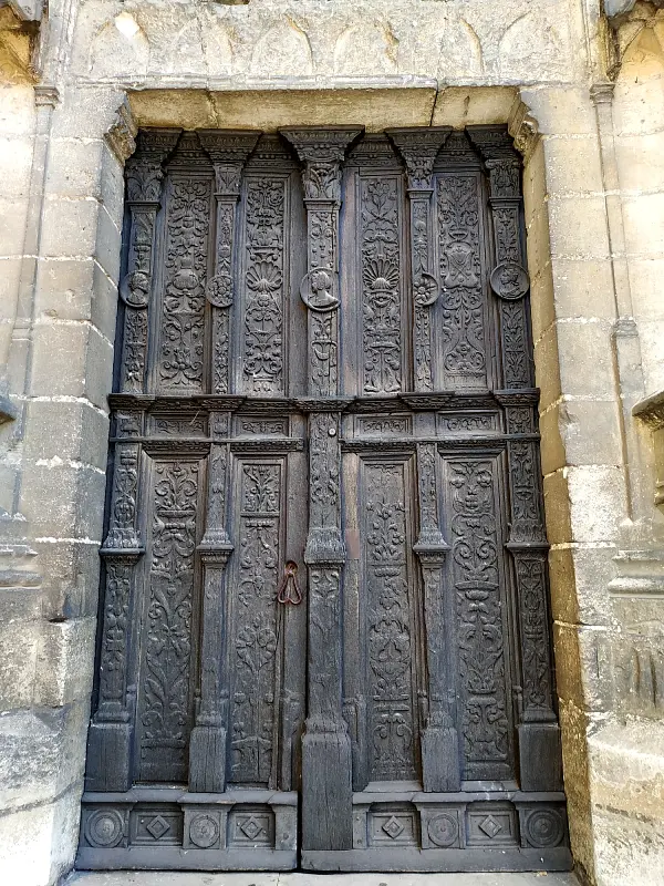 superbe porte de l'église Saint Jacques de Compiègne