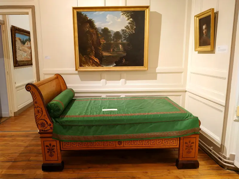 un lit Empire au musée Antoine Vivenel de Compiègne