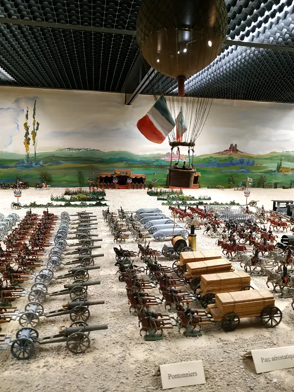 défilé militaire au musée de la Figurine historique