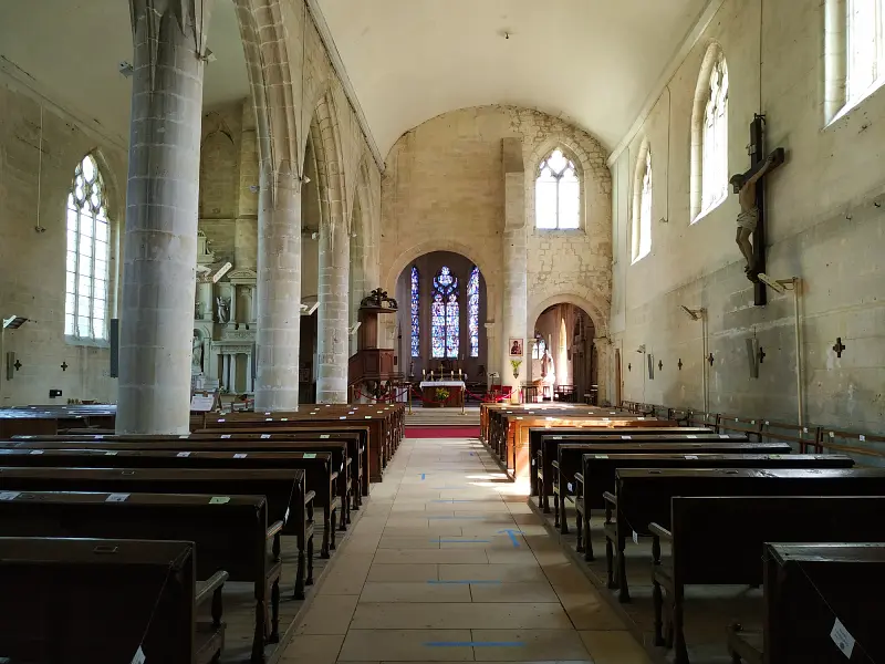 l'intérieur de l'église Saint Sulpice de Pierrefonds