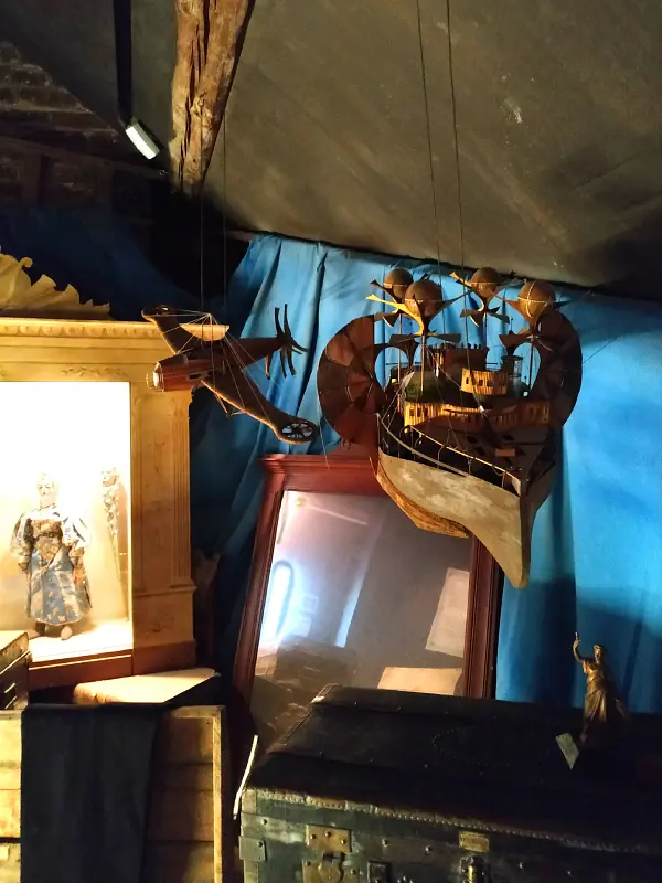 Maquettes des machines inventées par Jules Verne