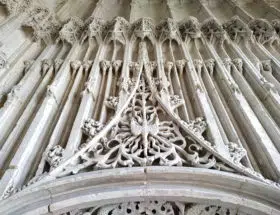 chapelle gothique rue