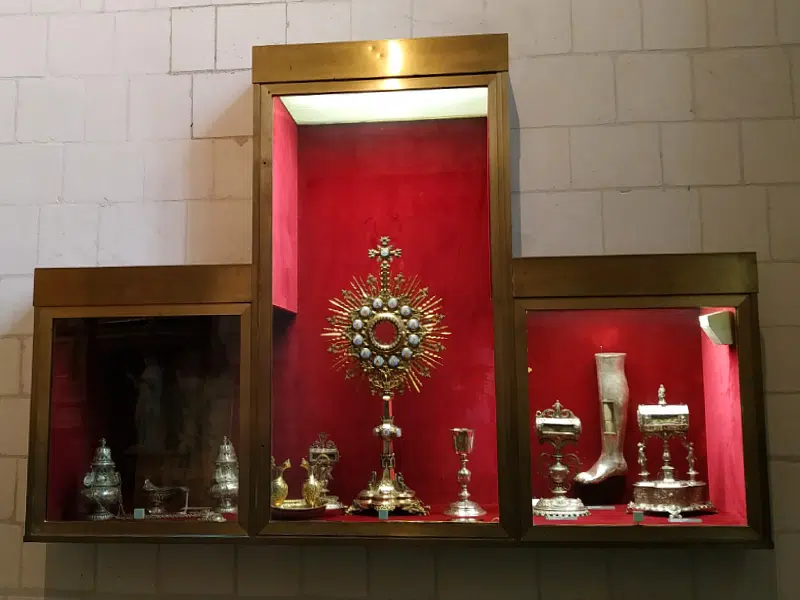 le trésor exposé dans l'abbatiale
