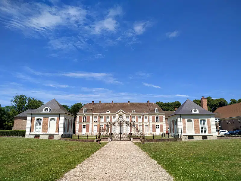 le château de Bernicourt à Roost-Warendin