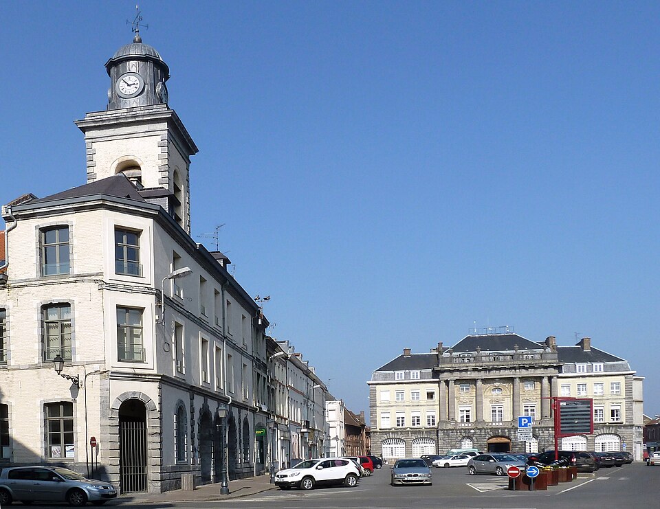 Condé sur l escaut france le beffroi et la mairie 1 place pierre delcourt