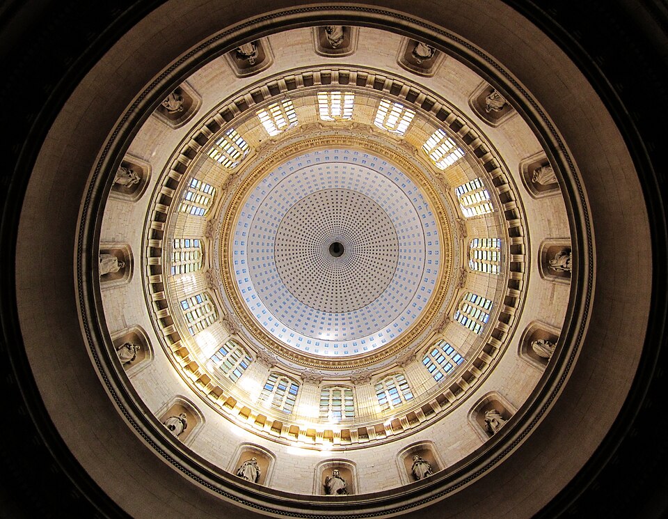 Boulogne cathedrale dome int